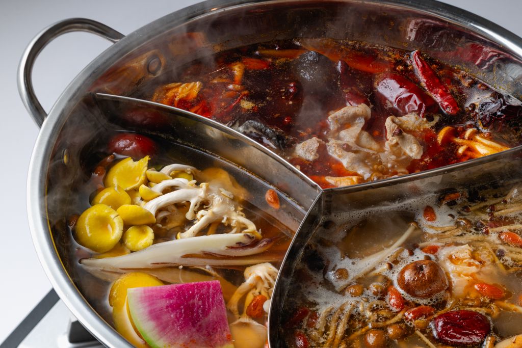 美容薬膳火鍋 2色鍋